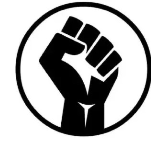 Meet your Posher, Rebecca - Picture 1 of 1